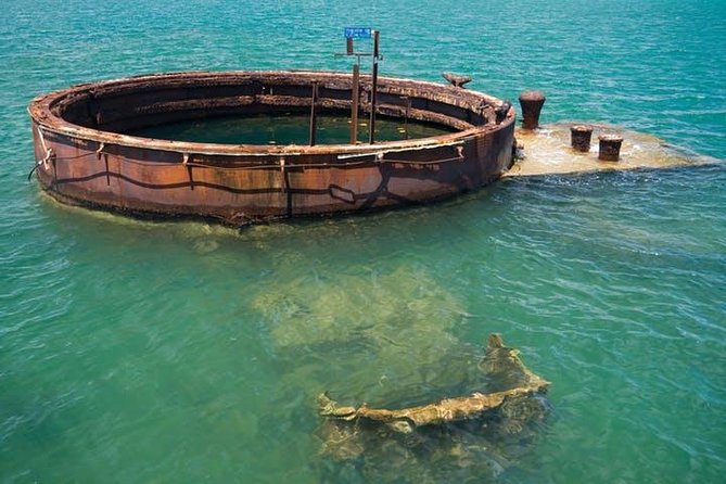 Pearl Harbor - USS Arizona - Honolulu City Tour - USS Arizona Memorial