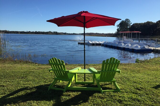 Pedalboat Rental at the Lake Stella in Crescent City - Key Points