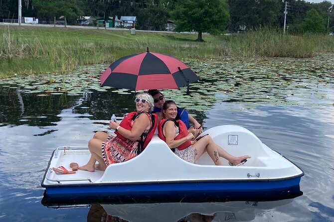 Pedalboat Rental at the Lake Stella in Crescent City - Location and Meeting Point