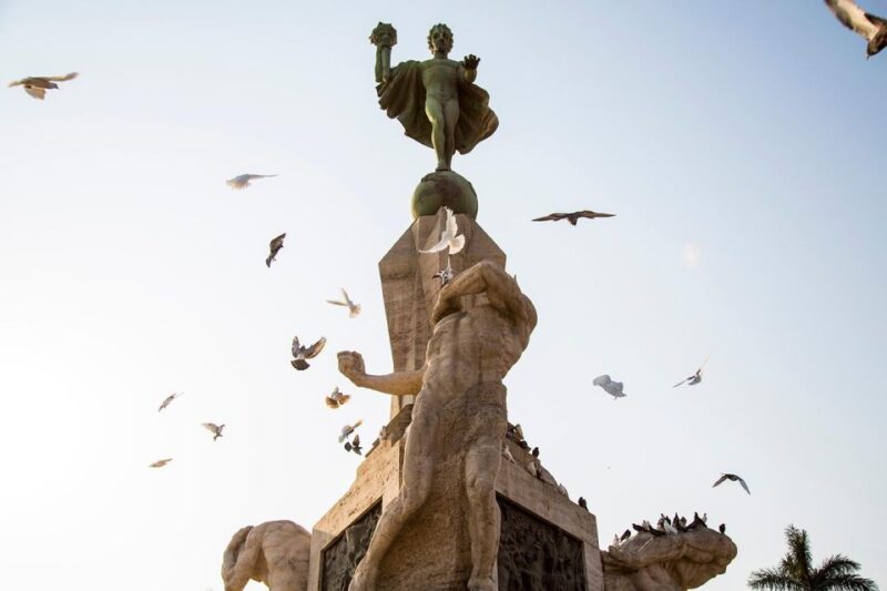 Pedestrian City Tour Around the City of Trujillo - Tour Highlights