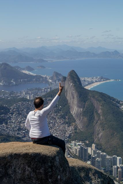 Pedra Da Gávea RJ - Guide + Safety Equipment - Group Size and Languages