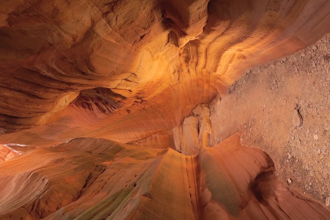 Peekaboo Slot Canyon 4WD Tour - Meeting and Pick-up