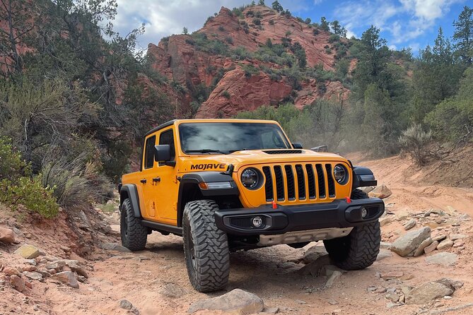 Peekaboo Slot Canyon Jeep Tour - Meeting and Pickup Details