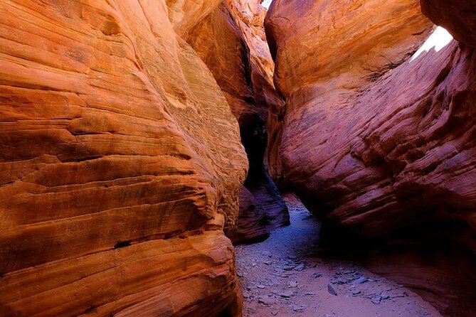 Peekaboo Slot Canyon Jeep Tour - Health and Safety Considerations