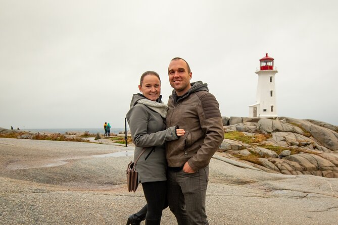 Peggys Cove Express Small Group From Halifax - Visiting Peggys Point Lighthouse