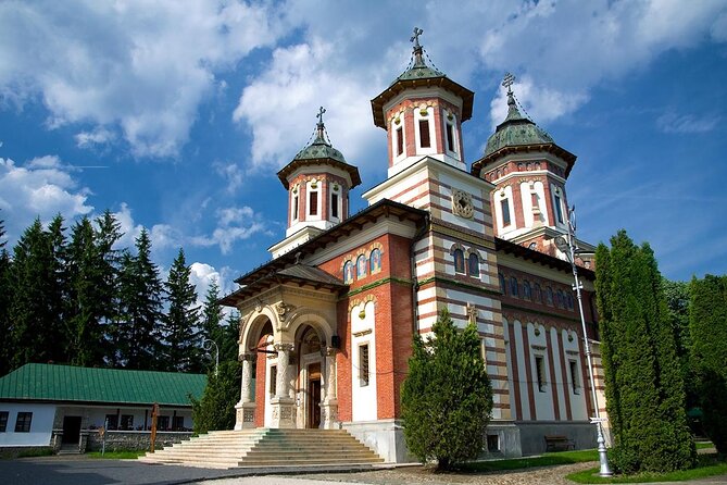 Peles & Cantacuzino Castles: Gourmet Wine & Cultural Day trip - Peles Castle Exploration