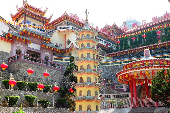 Penang City Private Half Day Tour With Khoo Kongsi & Kek Lok Si - Discovering Khoo Kongsis Architectural Gem