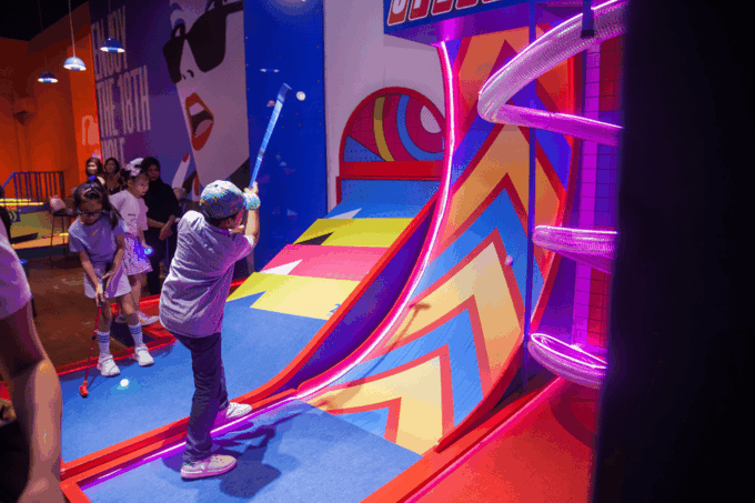 Penang : DE8000 Mini Golf Café Ticket - Additional Information
