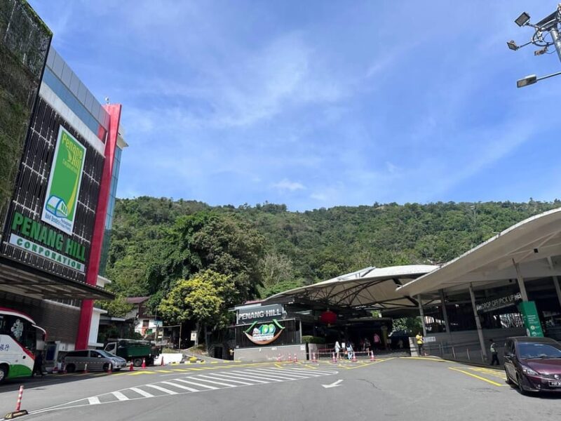 Penang: Exciting Local Full Day Private Tour 6-10pax(8hours) - Multilingual Tour Drivers