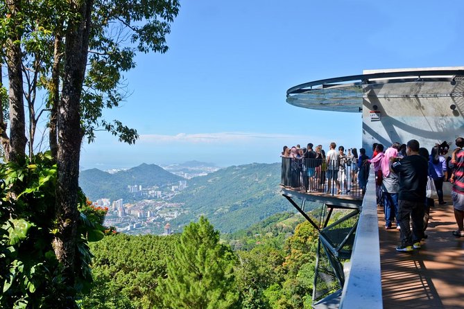 Penang Full Day Tour With Penang Hill, Kek Lok Si & Fruit Farm - Visiting Iconic Landmarks and Attractions