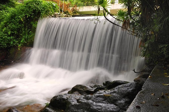 Penang Hill(FastLane),Ferringhi Beach,Botanic Garden & Kek Lok Si - Key Points