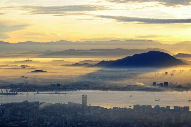 Penang: Kek Lok Si Temple and Penang Hill Guided Tour - A Detailed Look at the Experience