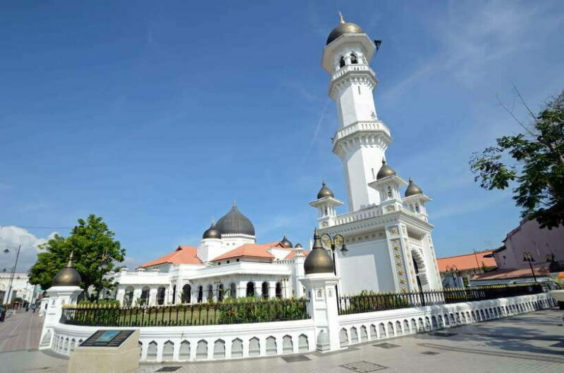 Penang: Trishaw Ride and Hawker Center Food Tour - The Sum Up