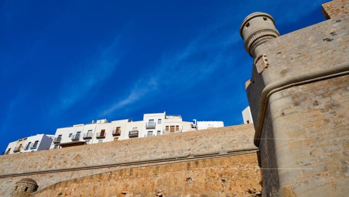 Peñíscola: Castle & Walled City Spanish Guided Tour - Customer Feedback Insights
