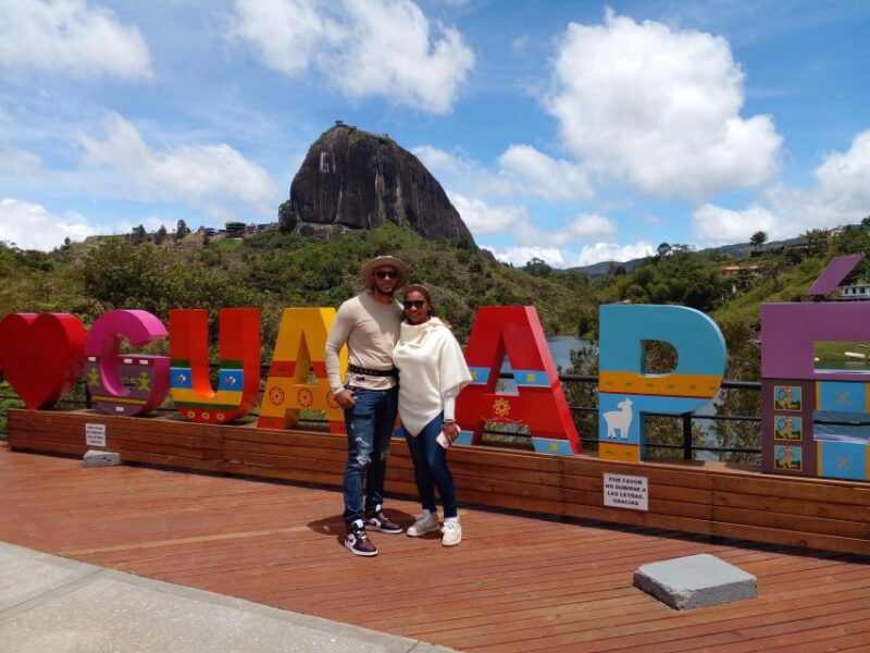 Peñol-Guatapé Private Tour: With Breakfast, Lunch, and Boat - Experience Highlights