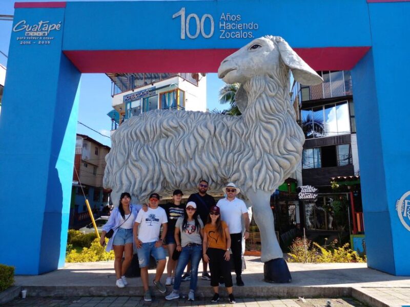 Peñol-Guatapé Private Tour: With Breakfast, Lunch, and Boat - What to Bring and Restrictions