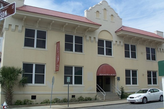 Pensacola Scavenger Hunt: Pensacola Adventure - Navigating the Scavenger Hunt