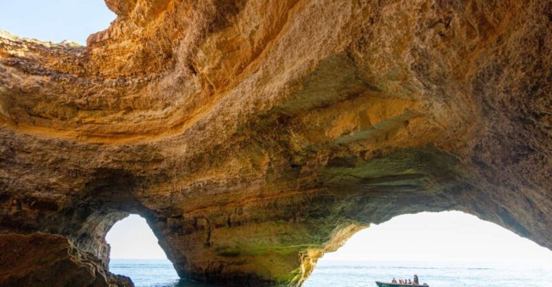 Pêra Formation: Benagil Caves and Secret Beaches Boat Trip - Experience and Features