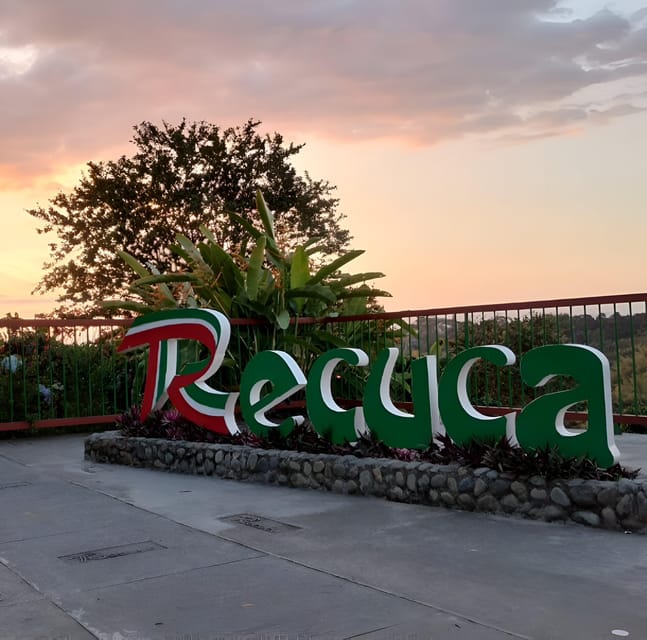 PEREIRA/ARMENIA: FULL DAY PRIVATE TOUR TO RECUCA PARK + GROUP LUNCH - Pickup and Drop-off