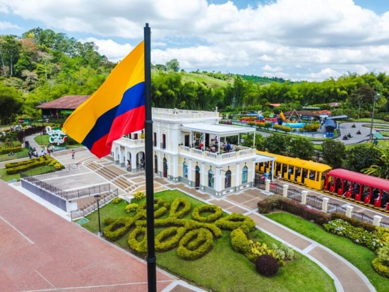PEREIRA/ARMENIA: PRIVATE TRANSFER COFFEE PARK + MULTIPLE GROUP PASSPORT - Activities and Inclusions