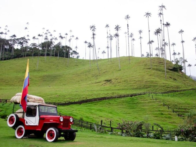 PEREIRA/ARMENIA: PRIVATE TRANSFER TO SALENTO + INDIVIDUAL COCORA VALLEY - Booking and Availability
