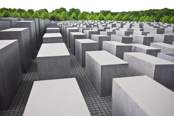Perfect Day in Berlin Highlights Tour With a Car and Guide - Inclusions
