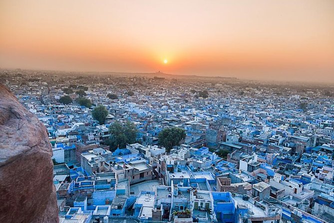 Perfect Rajasthan Itinerary for 8 Days - Day 1: Arrival and Jaipur Exploration