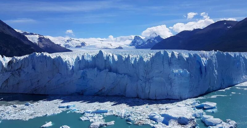 Perito Moreno Glacier Expedition: In & Out Transfer Included - Key Points