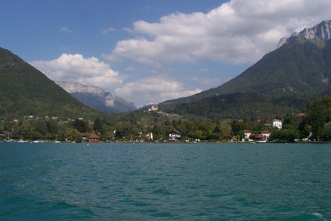 Pérouges & Annecy Private Day Trip With Food Tasting From Lyon - Guided Tour in Multiple Languages