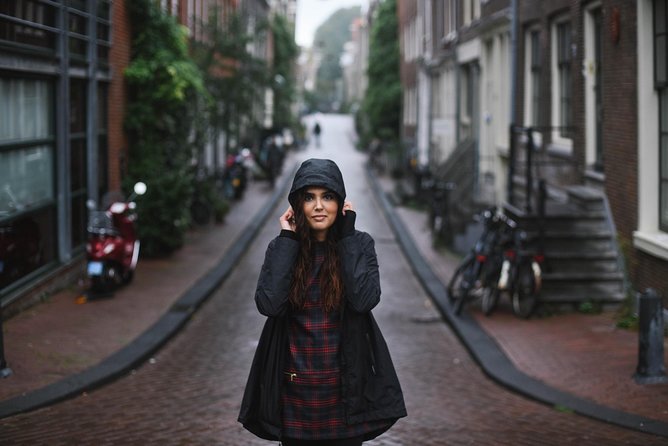Personal Travel and Vacation Photographer Tour in Amsterdam - Digital Gallery Access