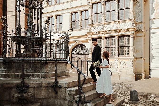 Personal Travel & Vacation Photography Walking Tour in Hannover - Capturing Memorable Moments