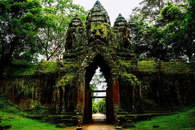 Personalised Angkor Wat Sunrise Tour by an Air-Conditioned Car - Transportation and Amenities