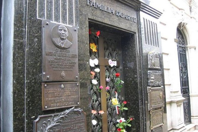 Personalities of Buenos Aires: The Lives of Evita and Borges - Delving Into Evitas Life
