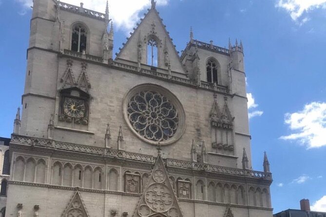 Personalized Discovery of Historic Lyon - Group Size and Accessibility