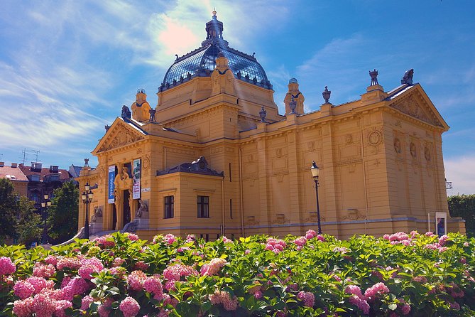 Personalized Eclectic Small-Group Walking Tour - Accessibility and Accommodations