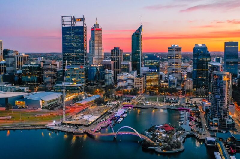 Perth: Highlights Self-Guided Scavenger Hunt and Tour - Exploring Perths Attractions