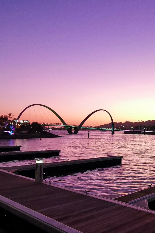 Perth: Scavenger Hunt The City of Light - Refreshment Opportunities