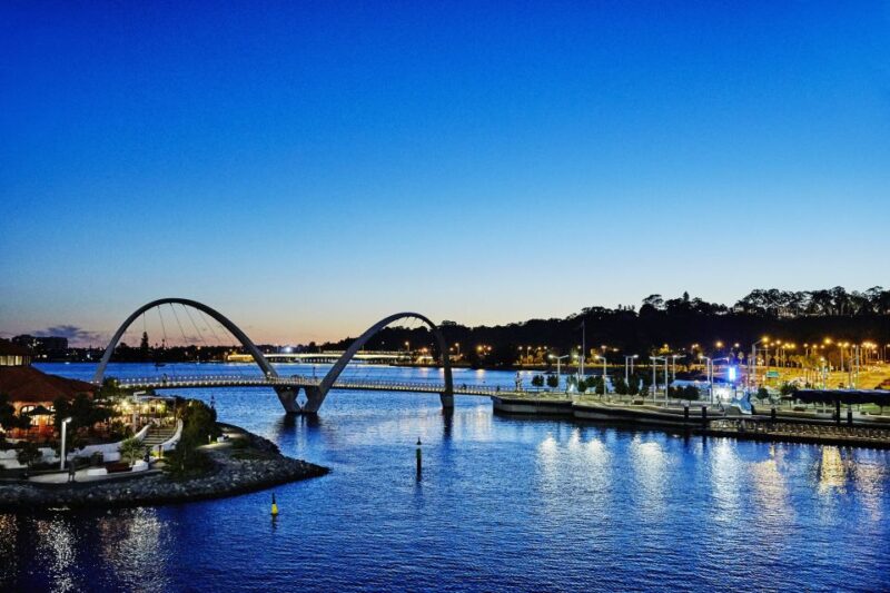 Perth: Swan River Dinner Cruise With Beverages - Included Offerings
