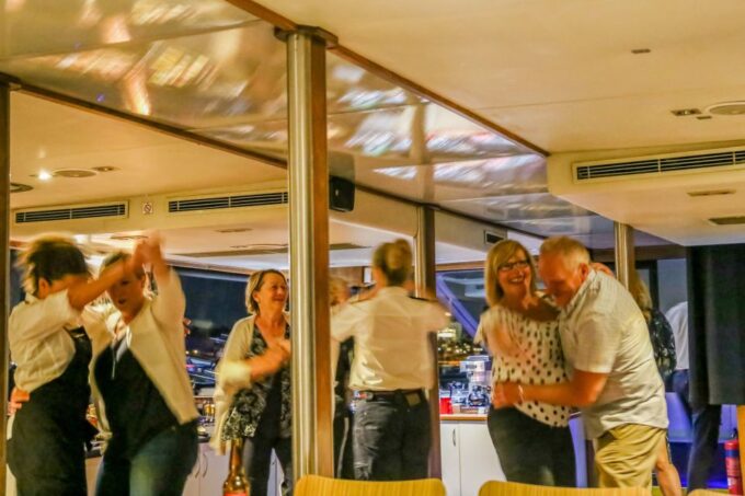Perth: Swan River Dinner Cruise With Beverages - Frequently Asked Questions