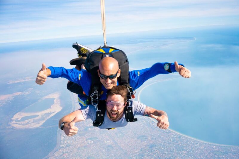 Perth: Tandem Skydive Over Rockingham Beach - Key Points