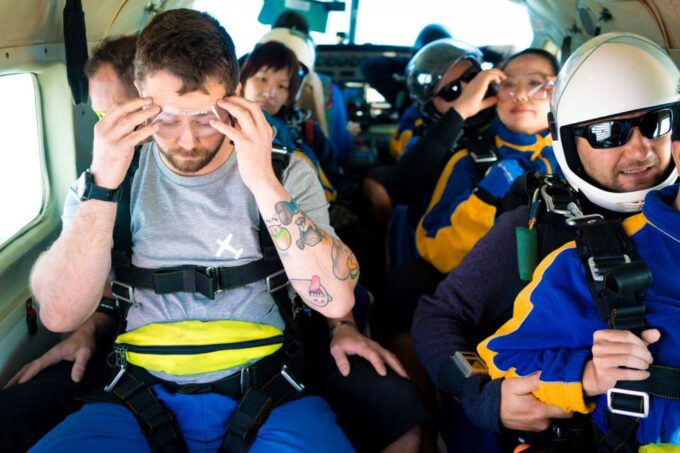 Perth: Tandem Skydive Over Rockingham Beach - Frequently Asked Questions
