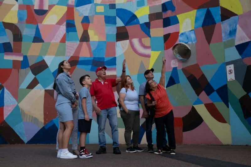 Perths Premier Pathways: Laneways, Art & Local History Walk - The Experience of the Guides