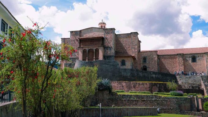 Peru 11D Trekking : Machu Picchu, Huacachina : 4 Star Hotel - Dining Options
