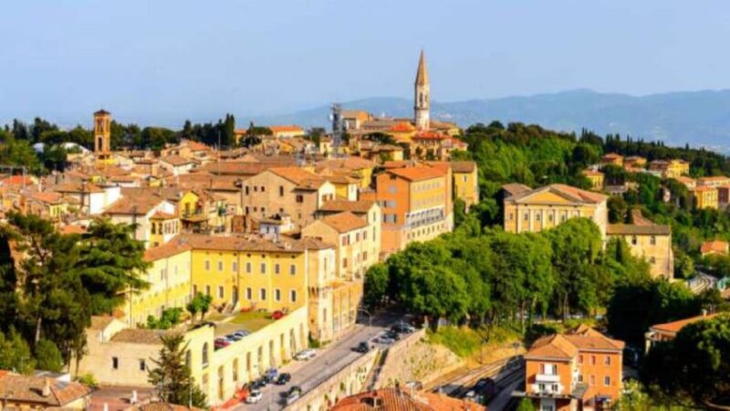 Perugia Guided Tour + Lunch + Perugina Chocolate House Tour - Booking and Cancellation