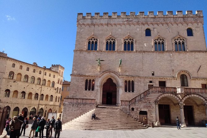 Perugia Highlights Private Tour With Local Guide - Exploring Perugias Medieval Charm