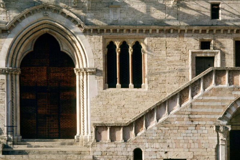 Perugia: Old Town Walking Tour, Piazza IV Novembre - Landmarks to Explore