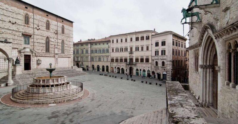 Perugia: Private City Tour With Rocca Paolina and Cathedral - Meeting Point and Languages