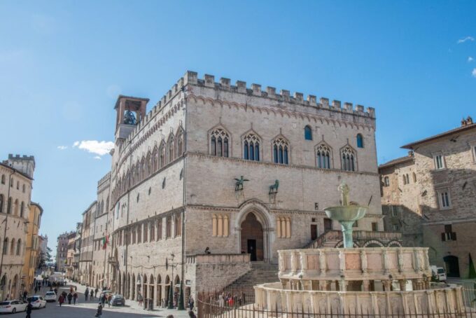 Perugia: Private City Tour With Rocca Paolina and Cathedral - Discover Perugia Cathedral and Etruscan Arch