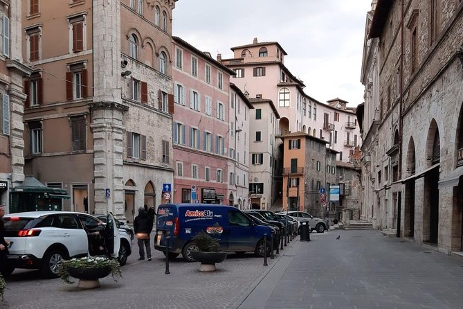 Perugia Private Walking Tour With Licensed Guide - Historical Sites and Exploration