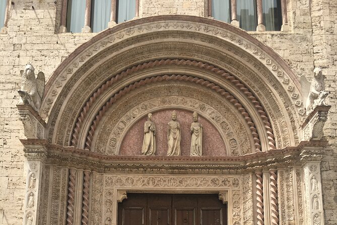 Perugia Walking Tour With Licensed Guide - Guide Experience and Reviews